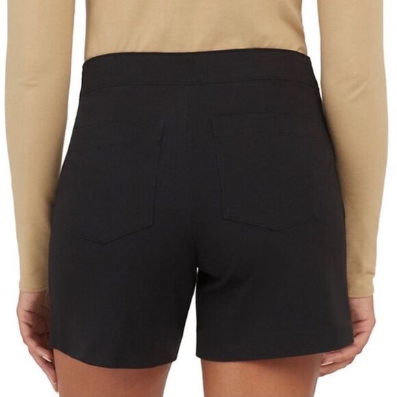 NWT Spanx On-the-Go Shorts Polished Pull On Stretch 6" in Classic Black Size S - Picture 1 of 12